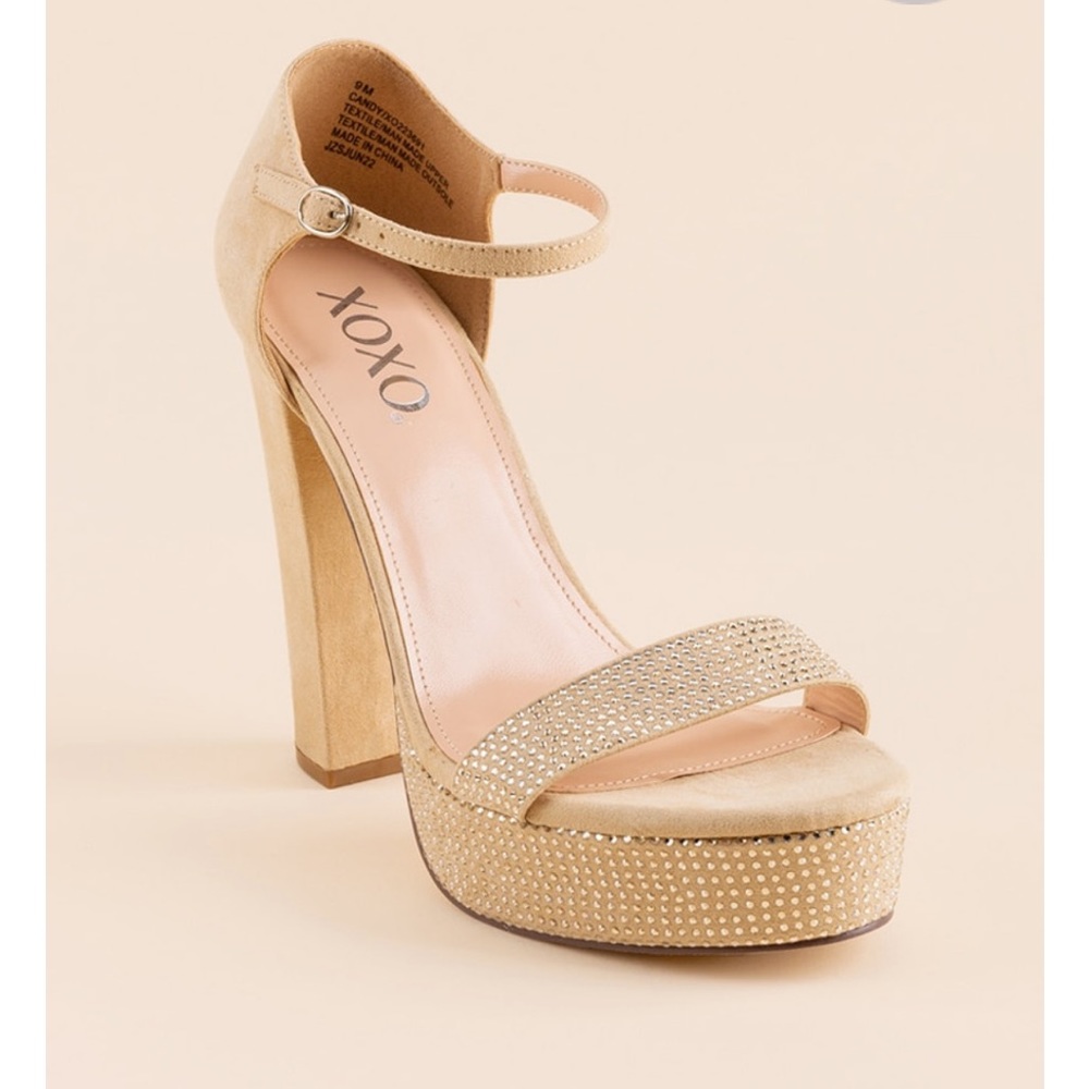 NIB- XOXO Candy Sparkle Platform Heels, nude size 8.5
